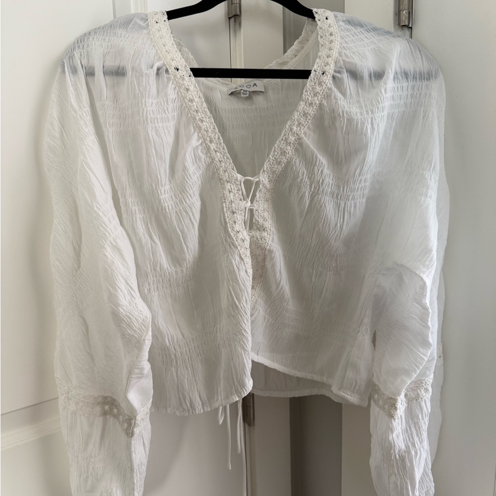 Elegant White Lace Trim Blouse